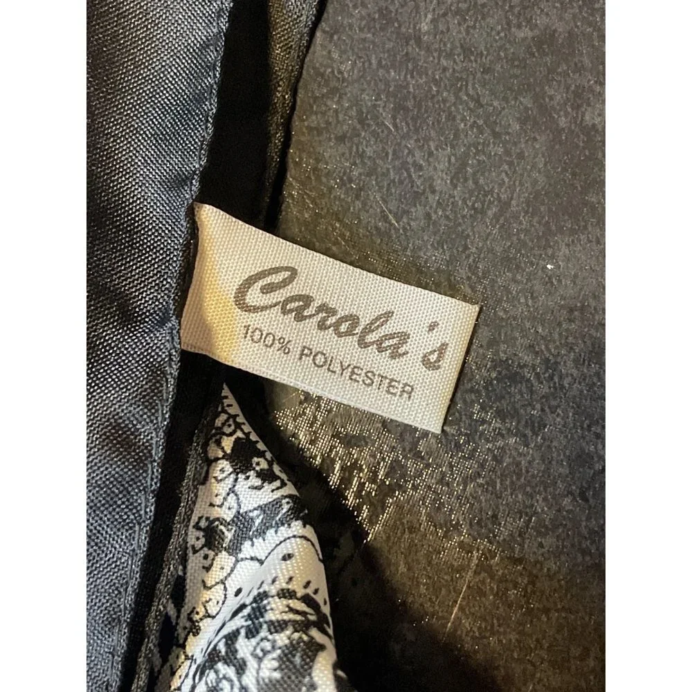 Carola’s Black White Paisley Polyester 30 x 30 Scarf
